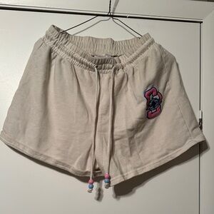 Beige Women's Shorts with Embroidered Patch